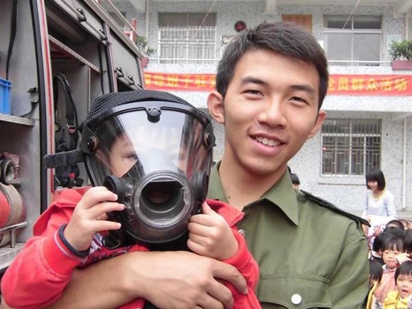 宁武无人机运载过程中如何确保货物包装的牢固性？